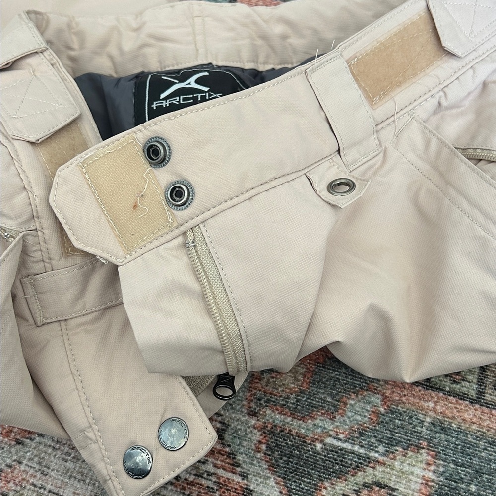 Arctix Women’s Snow Sports Insulated Regular Fit Cargo Ski Pants - Picture 5 of 13